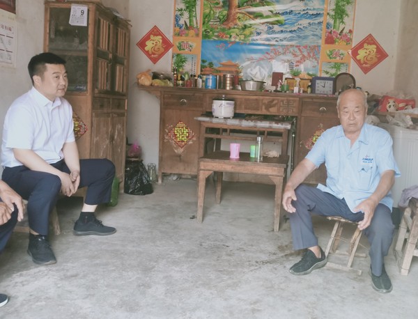 马金安老人1.jpg